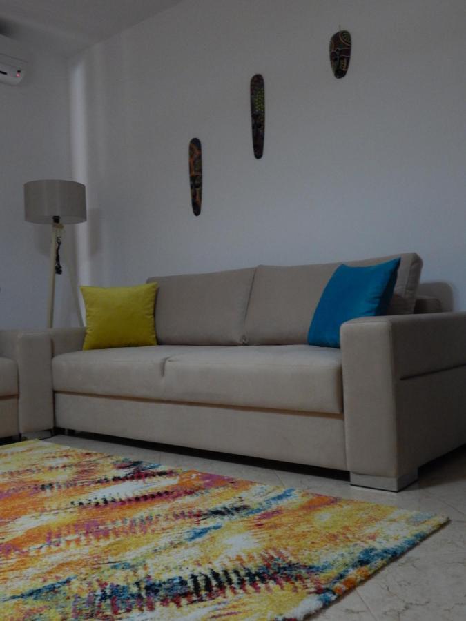 פוגרדץ Small Hotel Ora מראה חיצוני תמונה
