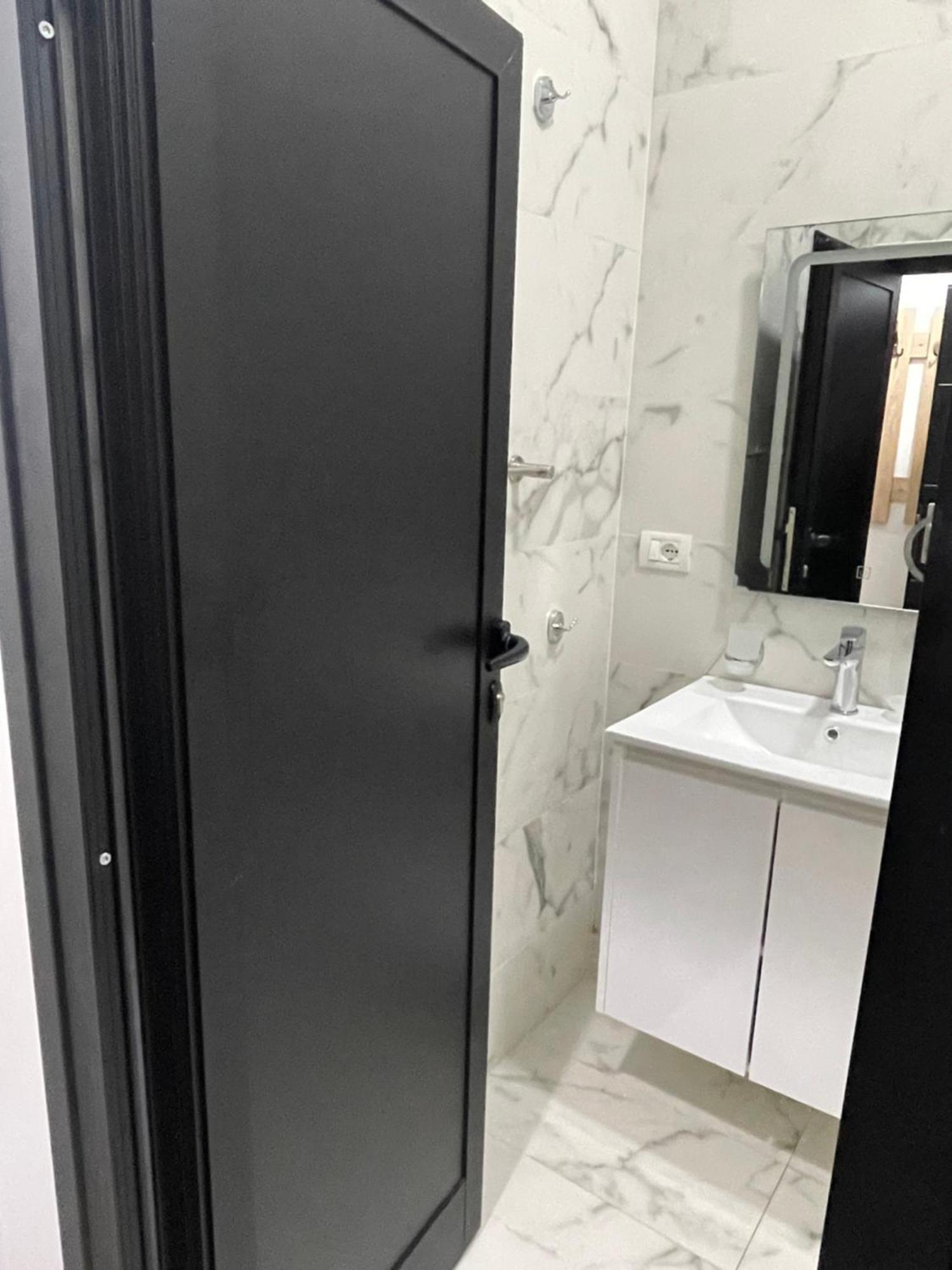 פוגרדץ Small Hotel Ora מראה חיצוני תמונה