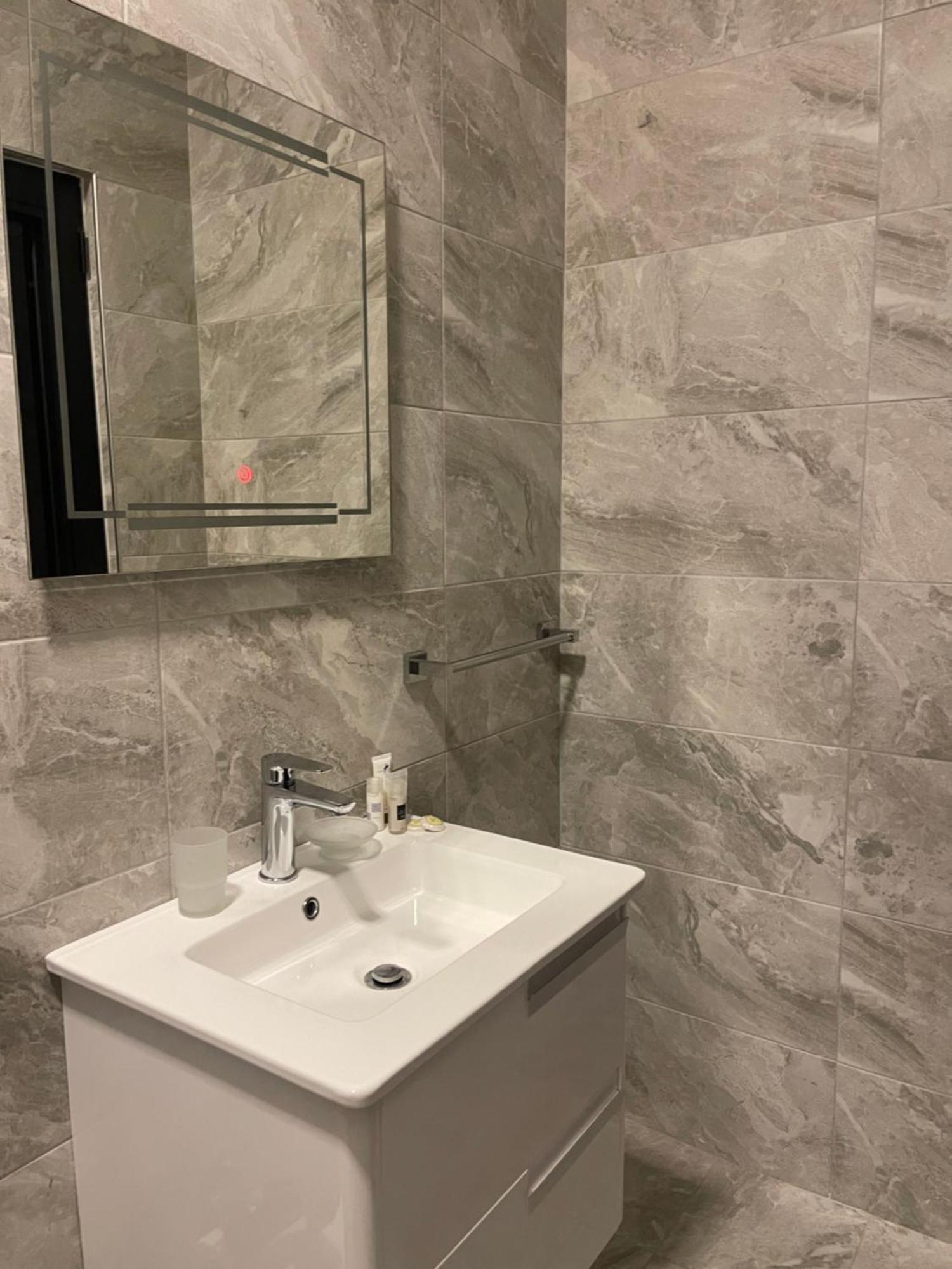 פוגרדץ Small Hotel Ora מראה חיצוני תמונה