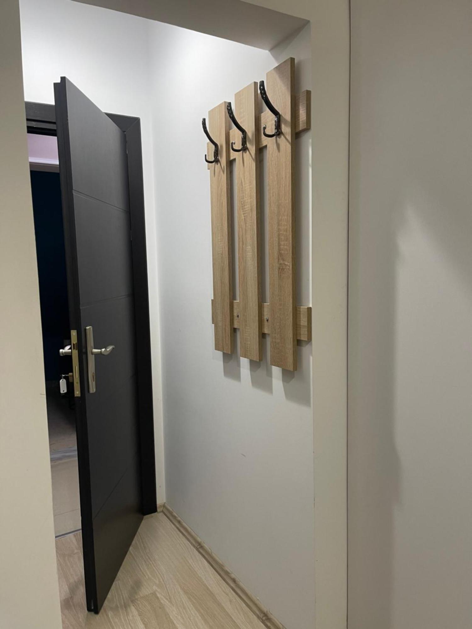 פוגרדץ Small Hotel Ora מראה חיצוני תמונה