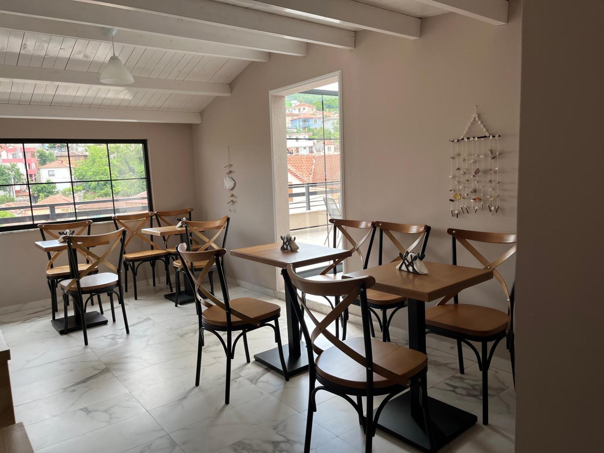 פוגרדץ Small Hotel Ora מראה חיצוני תמונה